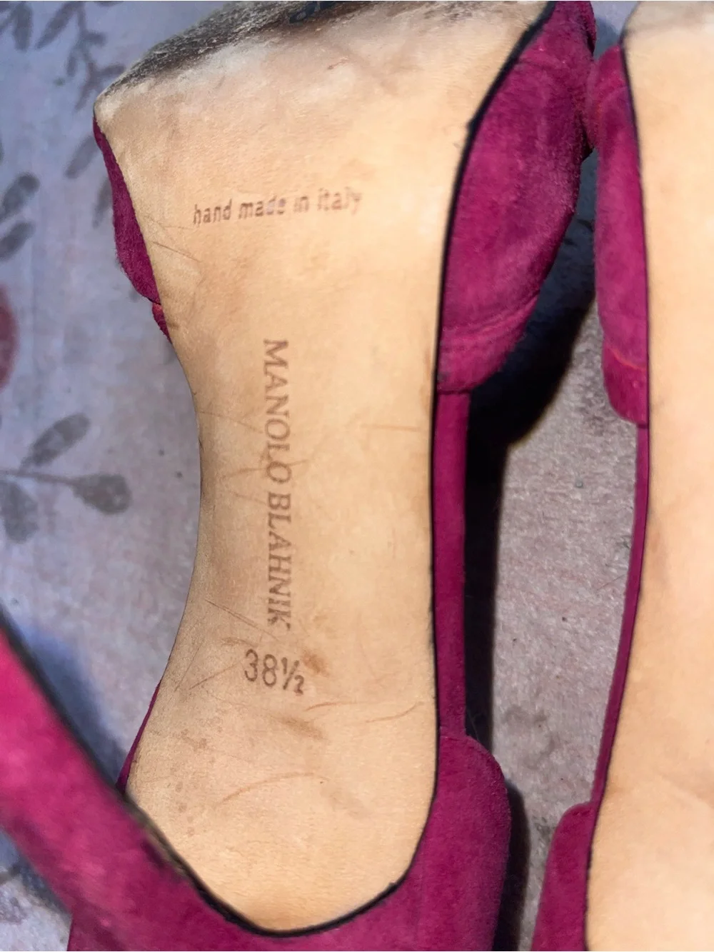 Manolo Blahnik Tayler Suede D'Orsay Pumps Berry Fuchsia Pink 38.5 / US W 8.5